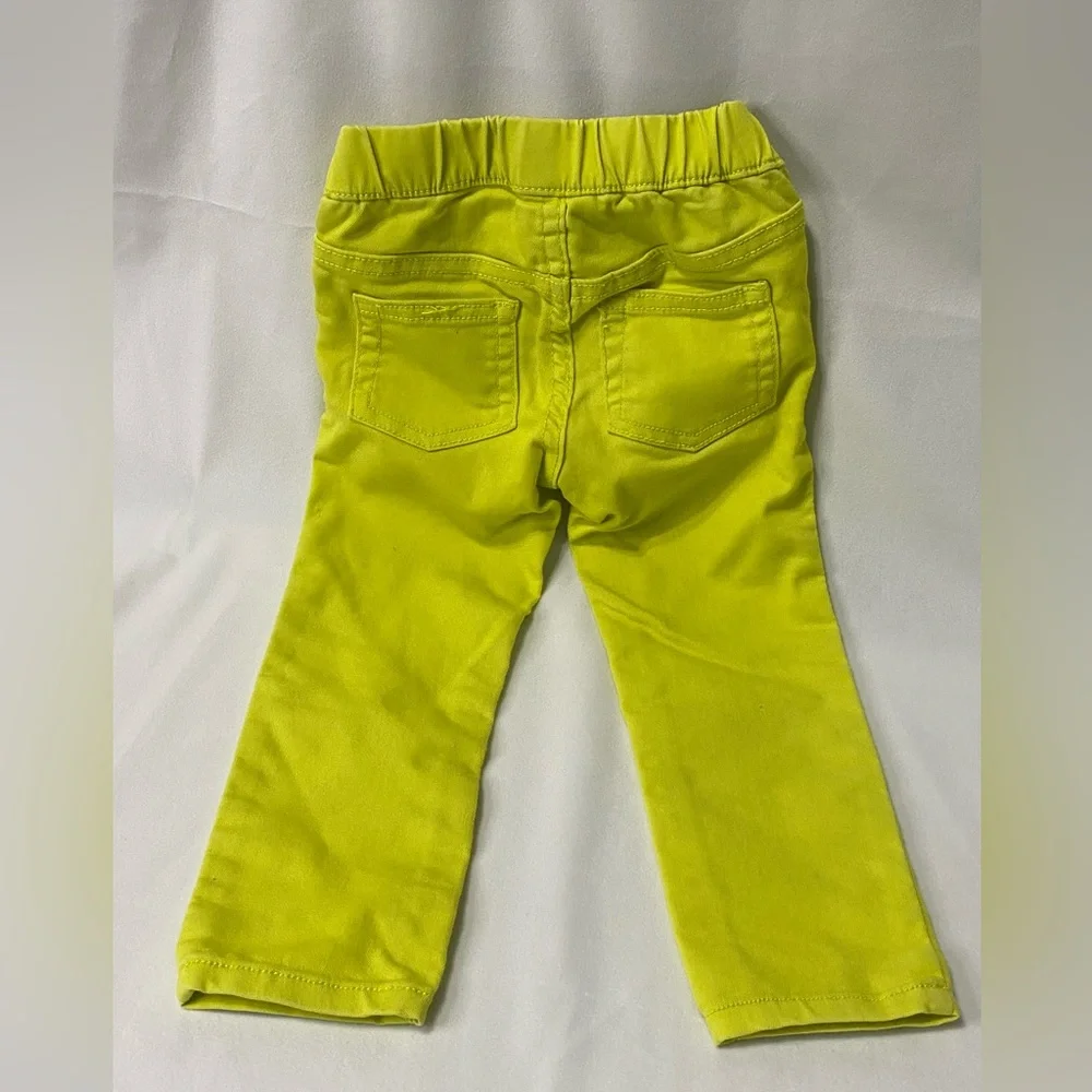 Crazy 8 Dark Turquoise Green Heart Top with Matching Yellow-Green Pants Size 2T